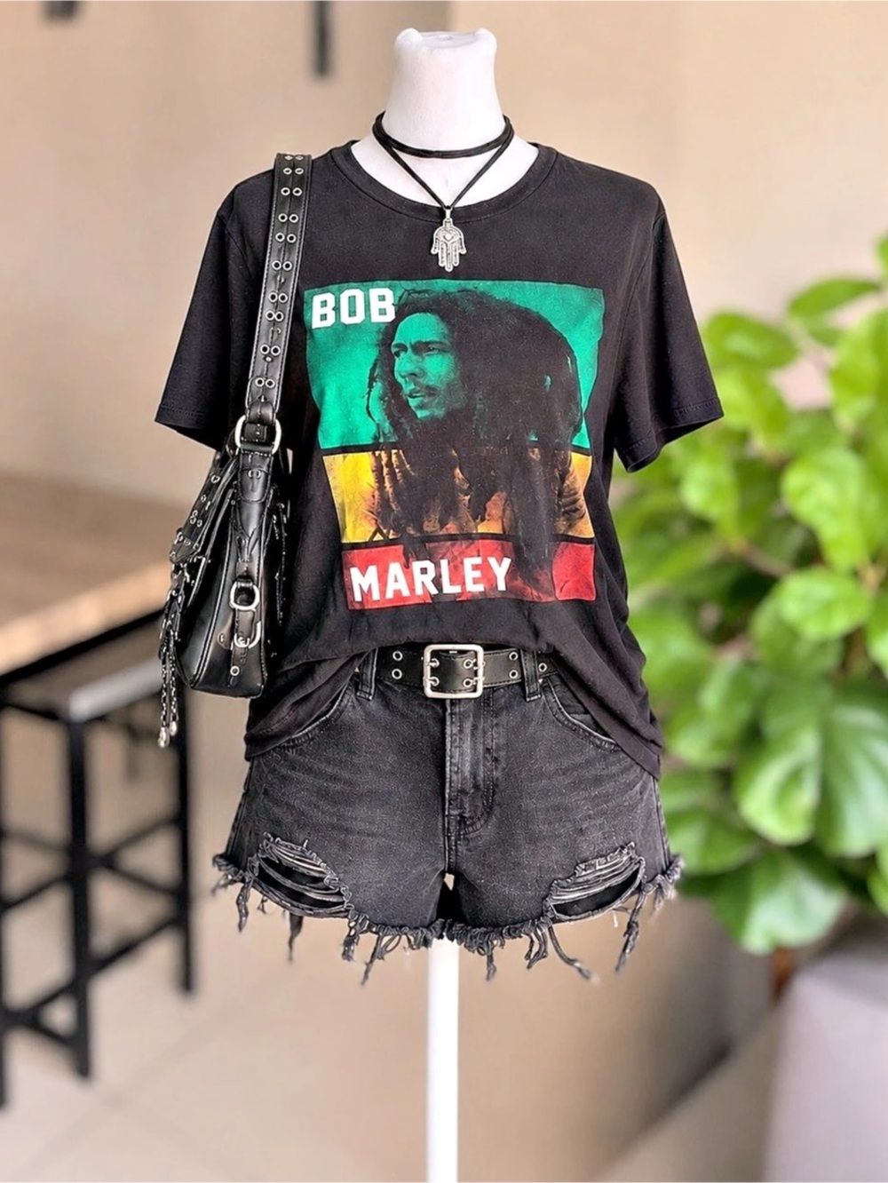 Zion Rootswear Bob Marley Graphic T-Shirt Size L Reggae Music Tee